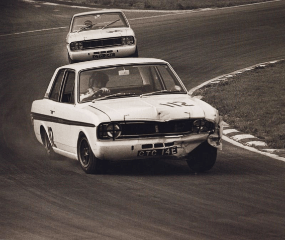 Graham Hill followed by Jacky Ickx during the 1967 Lombank Trophy, Brand Hatch Intl.