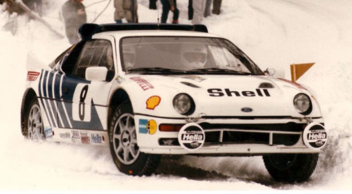 The RS200 in racing trim during the 1986 Swedish round of the WRC.